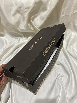 40 Beden bordo Renk 40 numara kırmızı Converse Allstar sıfır bot