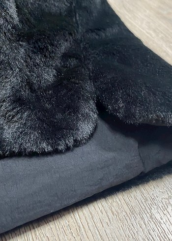 Siyah Kapüşonlu Kürklü Kadın Yelek.Çift Yönlü - Görsel 9