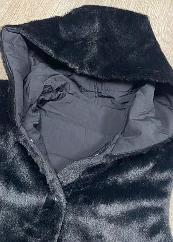 Siyah Kapüşonlu Kürklü Kadın Yelek.Çift Yönlü - Görsel 7