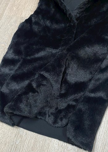 Siyah Kapüşonlu Kürklü Kadın Yelek.Çift Yönlü - Görsel 8