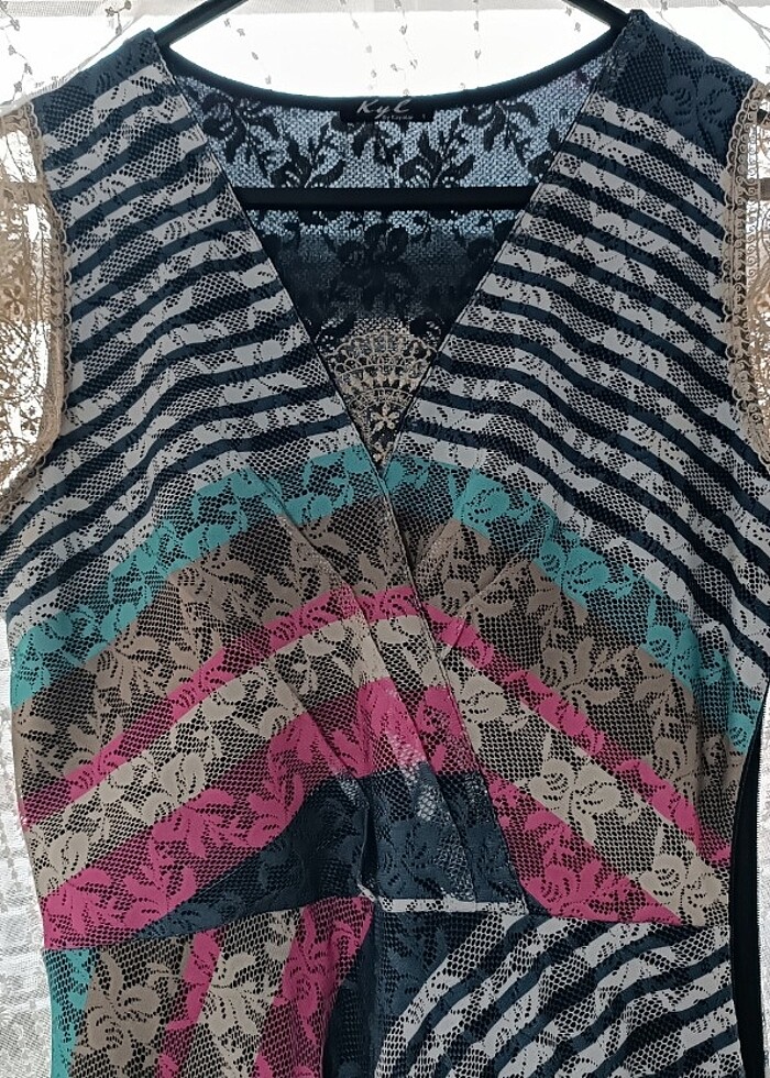 Güpür kumaş elbise - Görsel 3