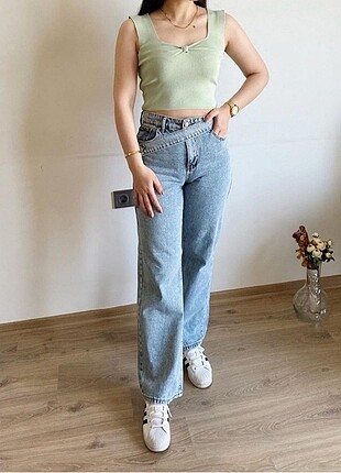 34 Beden mavi Renk Bel dataylı jean