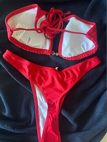 xs Beden kırmızı bikini takımı??