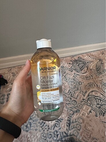 Garnier çift fazlı micelar temizleme suyu