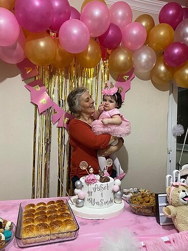Le Mabelle pembe prenses elbise