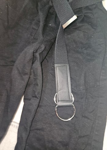 Siyah Kemerli Rahat Kesim Kadın Kumaş Pantolon - Görsel 4