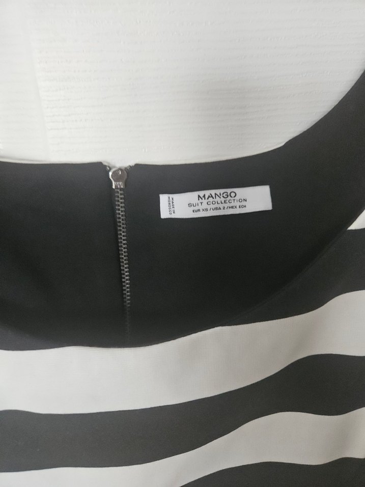 Çizgili Siyah-Beyaz Midi Elbise - Görsel 2