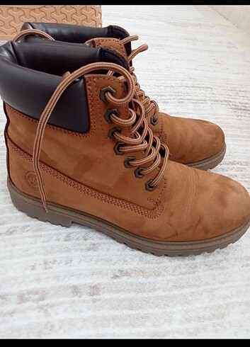 38 Beden kahverengi Renk Lumberjack Cat Bayan Bot