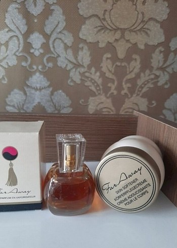 For Away Kadın Parfüm 30ml ve Vücut Losyonu