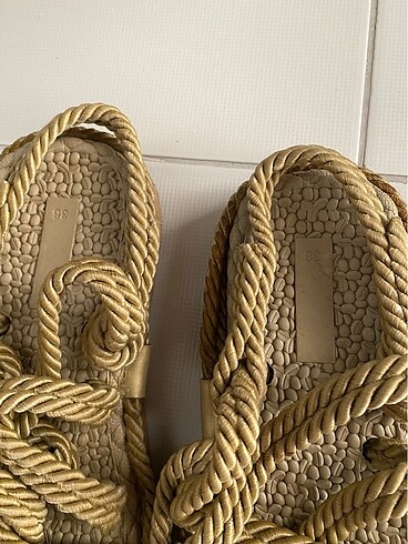 Hasır görünümlü sandalet - Görsel 4