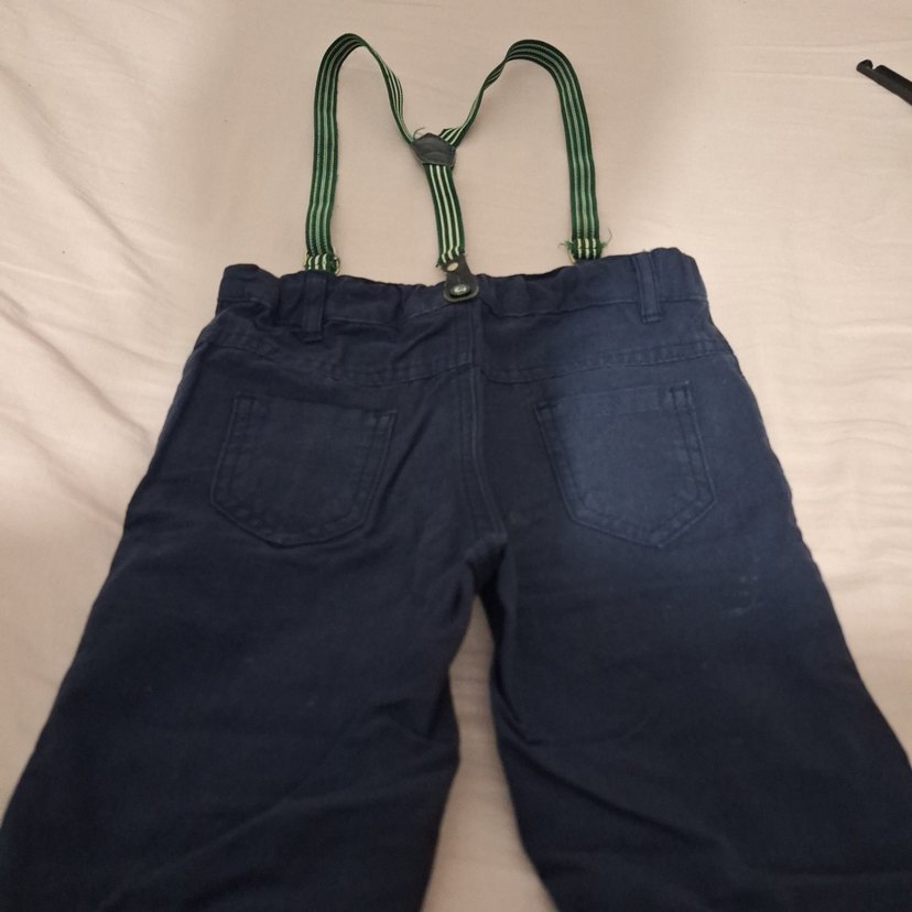 Koyu Mavi Denim Çocuk Pantolon ve Yeşil Askı - Görsel 3