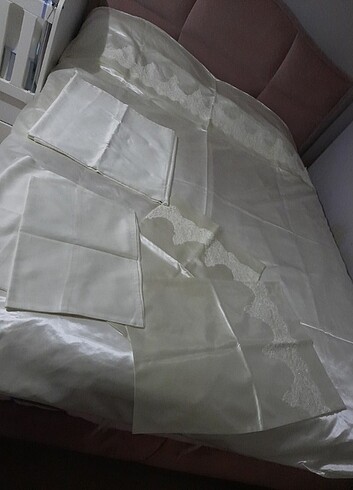 Çif kişilik saten nevresim takimı