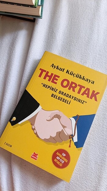 The Ortak Kırmızı Kedi Yayınları