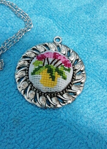 El emegi kolye - Görsel 2