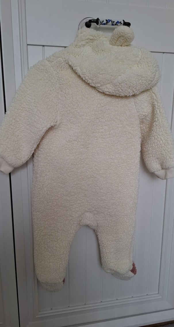 Kız Bebek Beyaz Peluş Tulum - Görsel 4