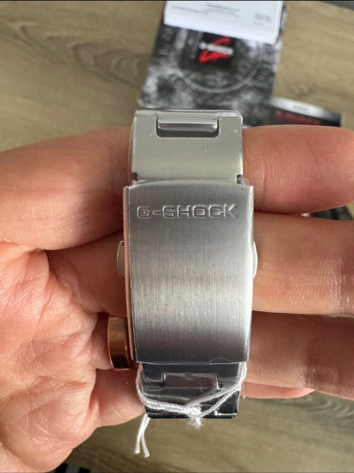 Casio G-Shock GM-2110D erkek kol saati - Görsel 5