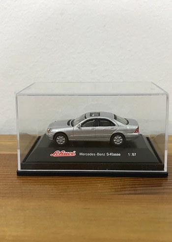 Schuco Mercedes Benz S-Klasse 1:87