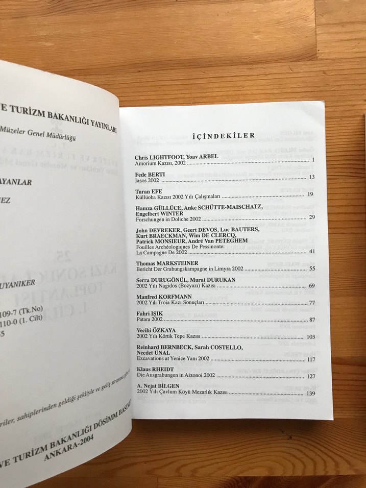 Kazı Sonuçları Toplantısı 1. ve 2. Cilt Kitapları - Görsel 2