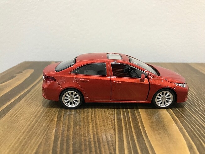 Beden Toyota Corolla Hybrid Araba Modeli