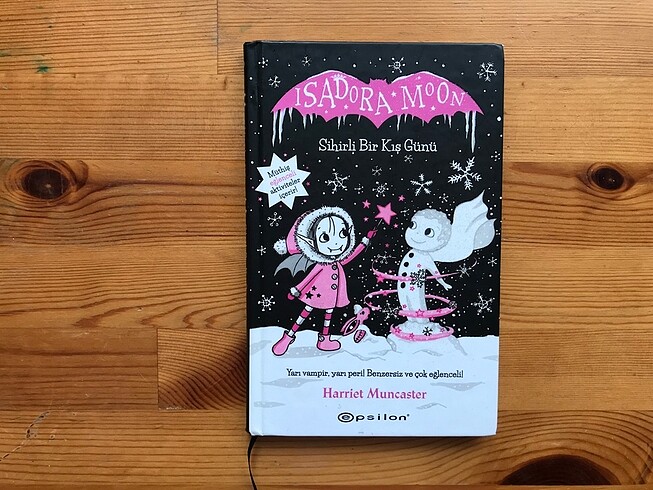 Isadora Moon Sihirli Bir Kış Günü