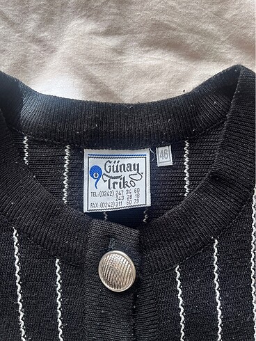 Diğer Siyah Hırka