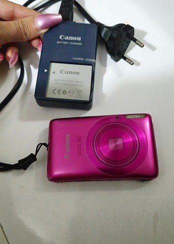 Canon Pembe Dijital Fotoğraf Makinesi