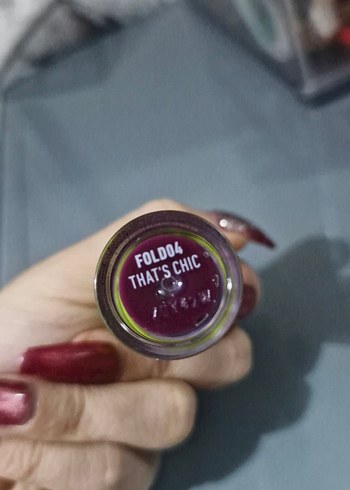 NYX Lip Gloss dudak parlatıcı fat oil thats chic - Görsel 3