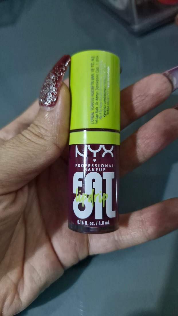 NYX Lip Gloss dudak parlatıcı fat oil thats chic - Görsel 2
