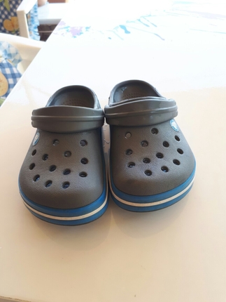 crocs c 6-7