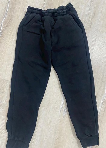 Erkek Çocuk Siyah Rahat Kesim Pantolon