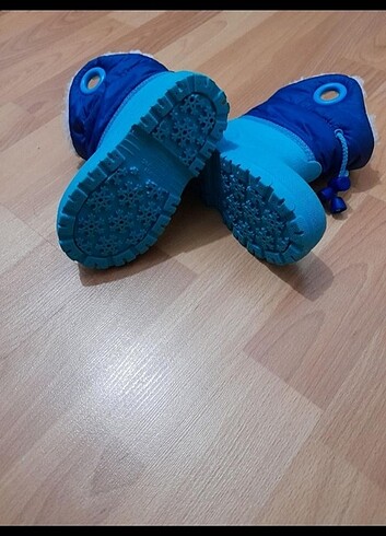 Deichmann Decathlon cocuk bot