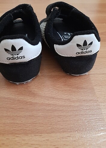 18 Beden Adidas erkek bebek ayakkabi 