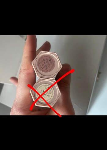 fenty beauty highlighter & fondoten - Görsel 2