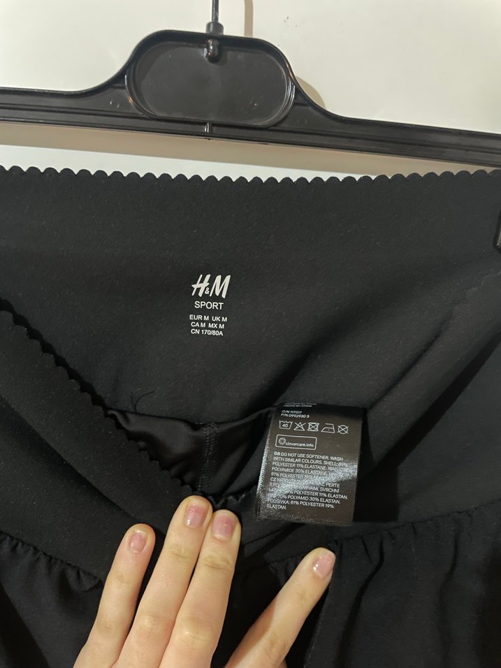 H&M şortlu mini etek - Görsel 3