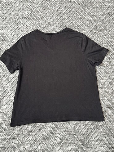 m Beden V yaka tshirt