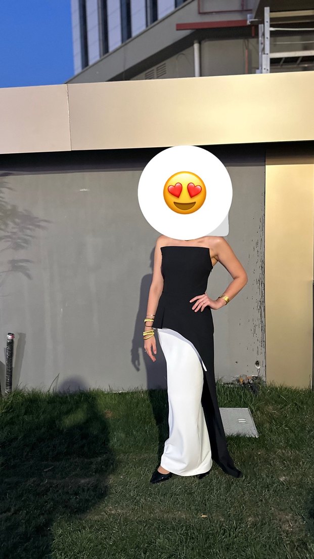 Siyah Beyaz Drapeli Straplez elbise - Görsel 2