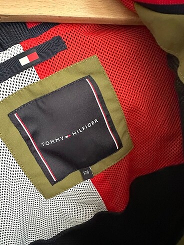 8 Yaş Beden Tommy hilfiger