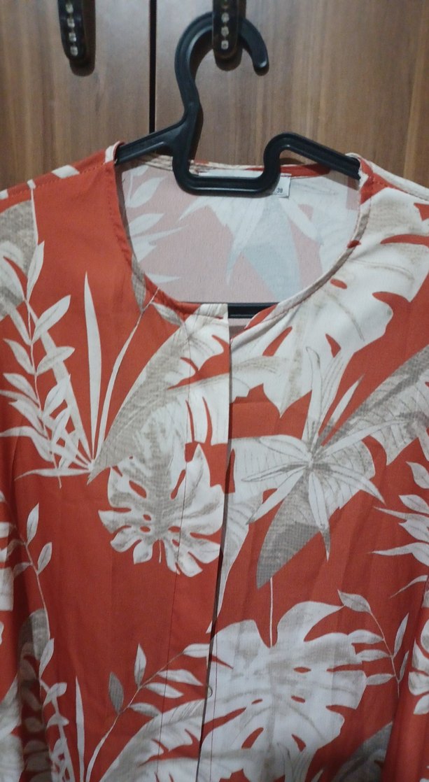 Uzun Kırmızı Desenli Bohem Kimono - Görsel 2