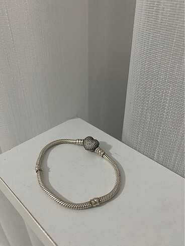 Pandora