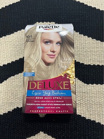 Palette Deluxe 10.1 Saç Boyası