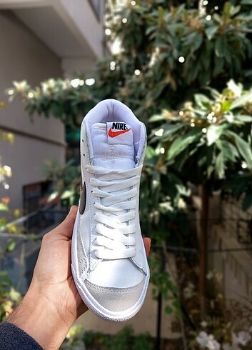 Nike NIKE BLAZER