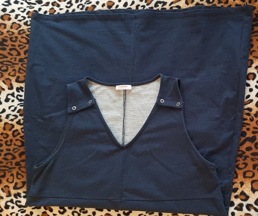 Kolsuz V Yakalı Hamile elbise - Görsel 3