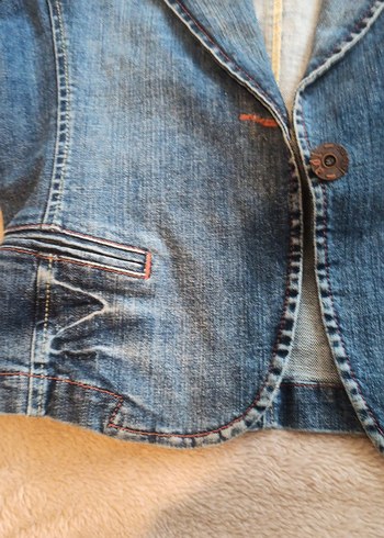 Mavi Düğmeli Rahat Kesim Kadın Kot Ceket - Görsel 3