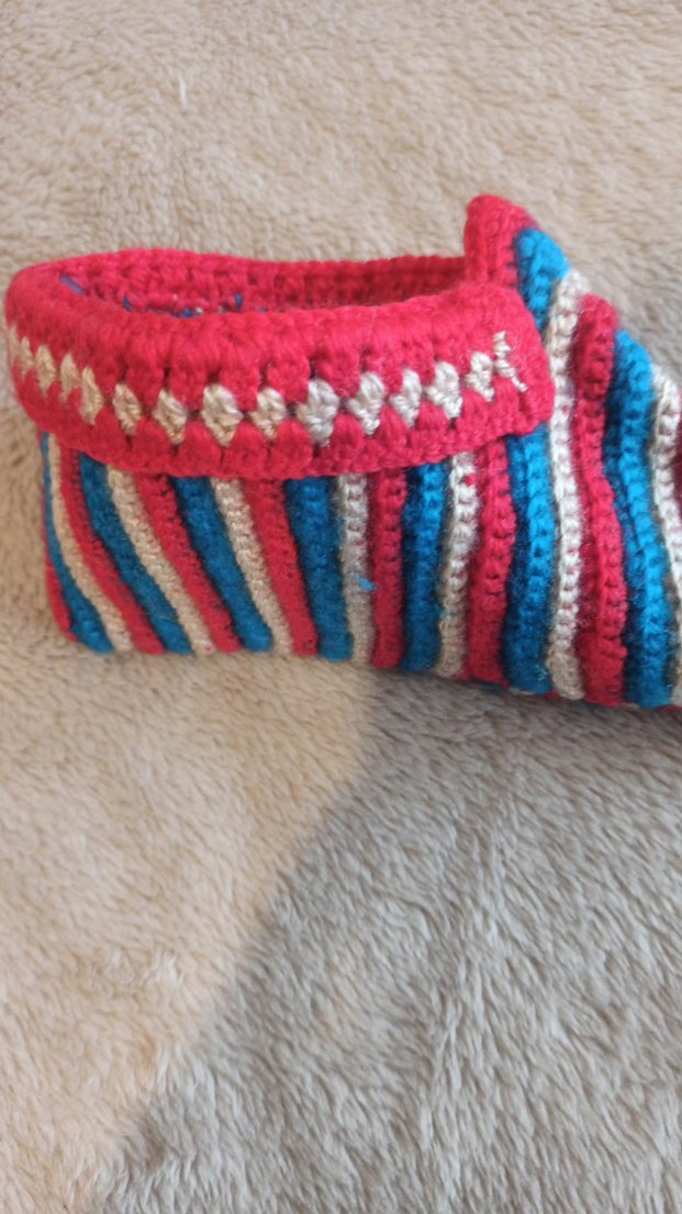 Renkli Örgü Kadın Ev Terliği - Görsel 2