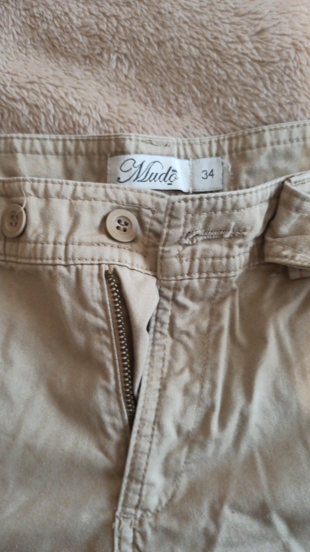 Bej Mini Pamuklu Düğmeli Kadın Şort - Görsel 2