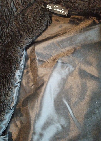 Siyah Kürklü Kadın Yelek - Görsel 2