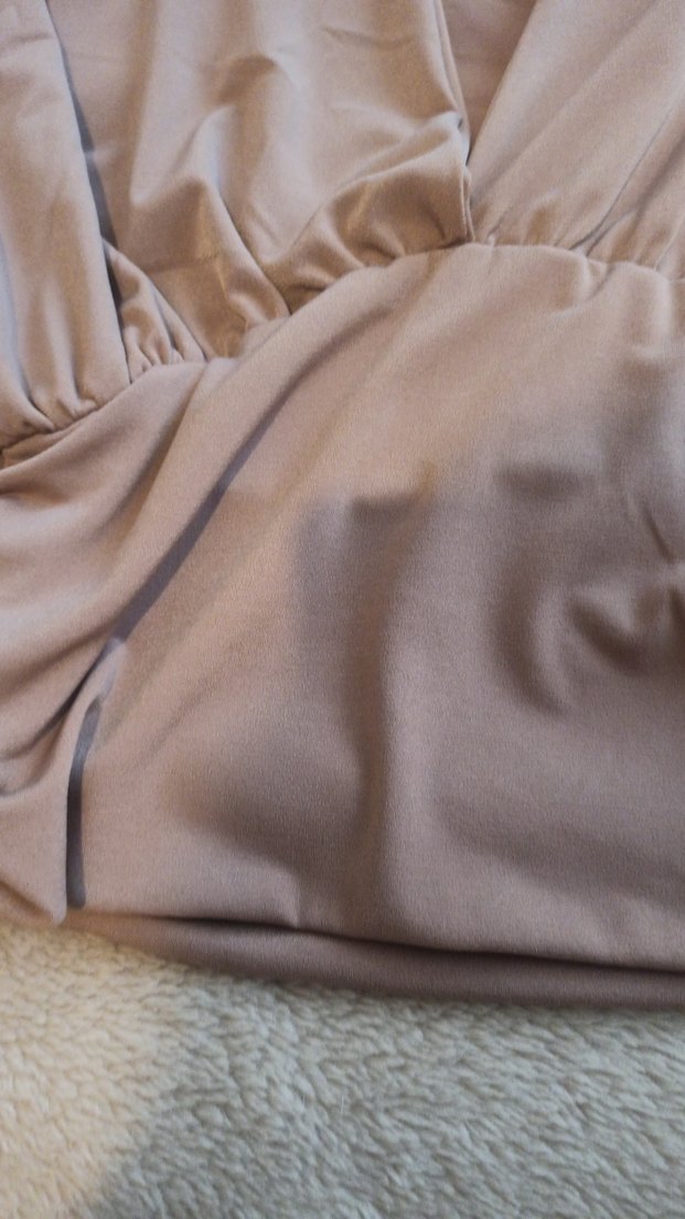 Bej V Yaka Drapeli Kadın Bluz - Görsel 4