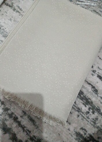 Freshscarfs şal 