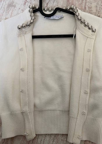 İnci Detaylı Kısa Kollu Beyaz Triko Hırka - Görsel 2