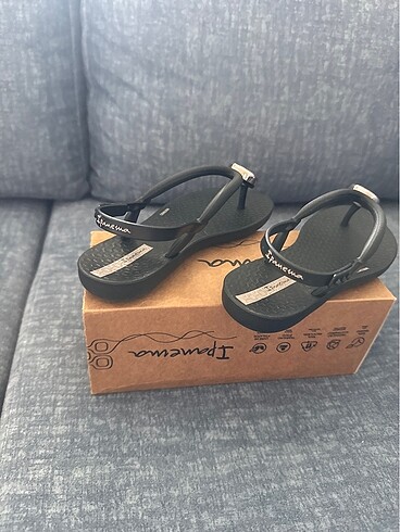 29 Beden Kız çocuk sandalet